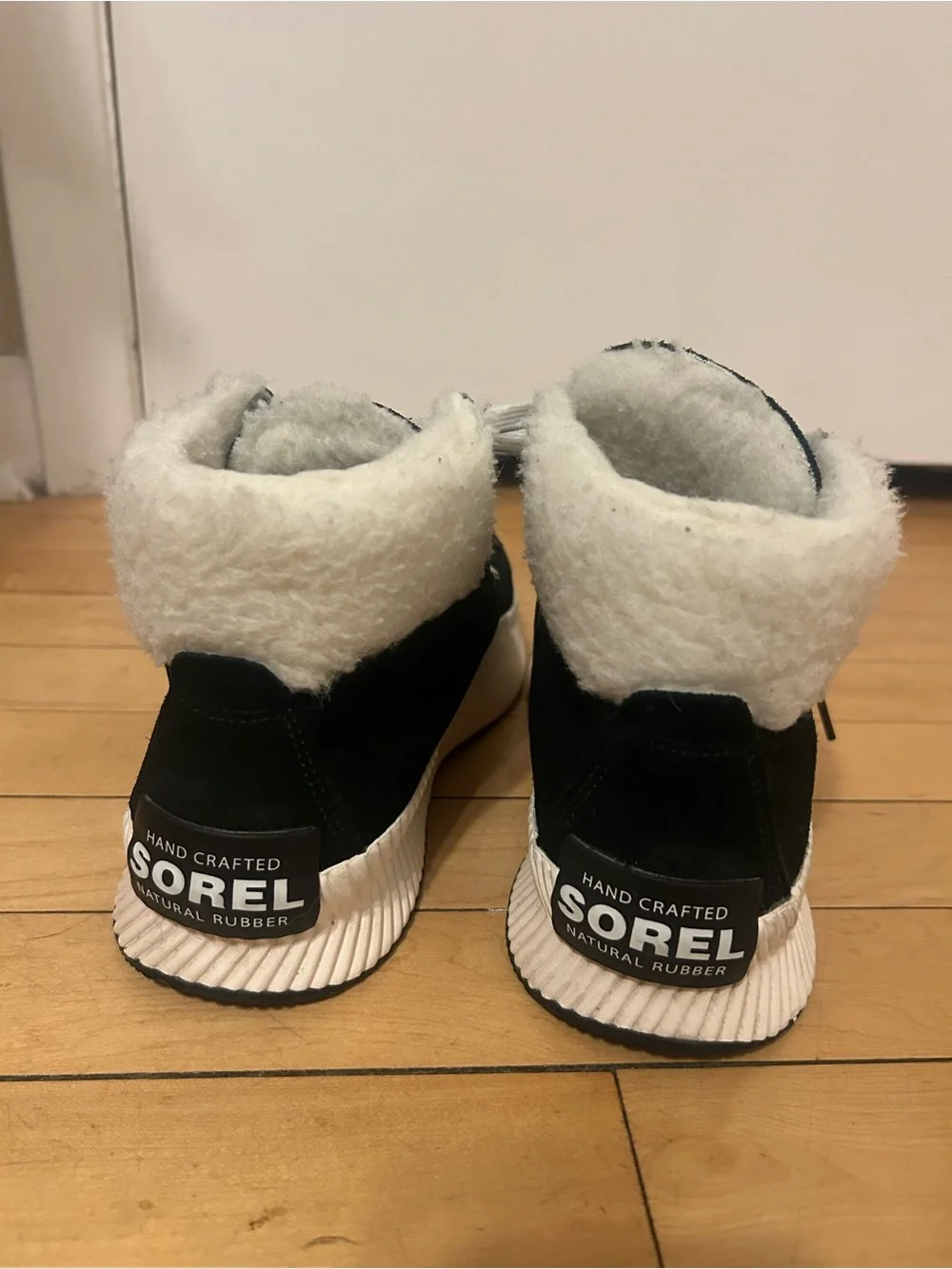 Sorel Women's Out N About III Conquest waterproof sneaker boot
